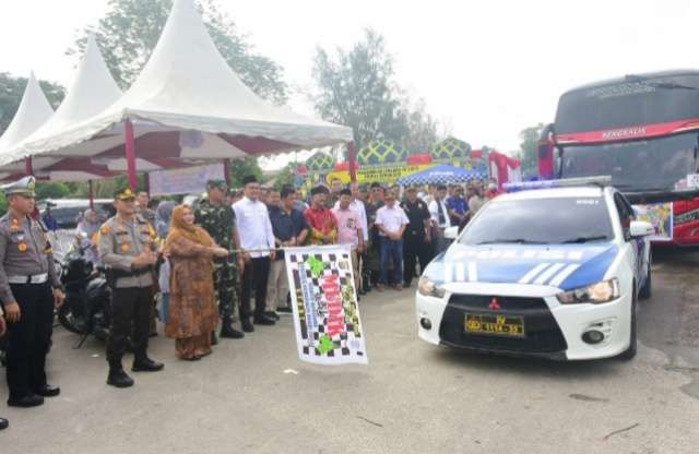 Bus Mudik Gratis Ide Kapolres Bengkalis Resmi Diluncurkan Bupati